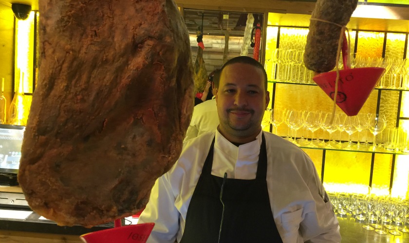Bordje Spaanse ham als Sinterklaascadeau